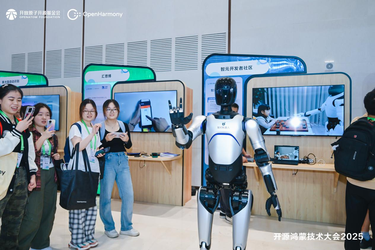 9.29 jinnianhui今年会开源鸿蒙推文图片2.png