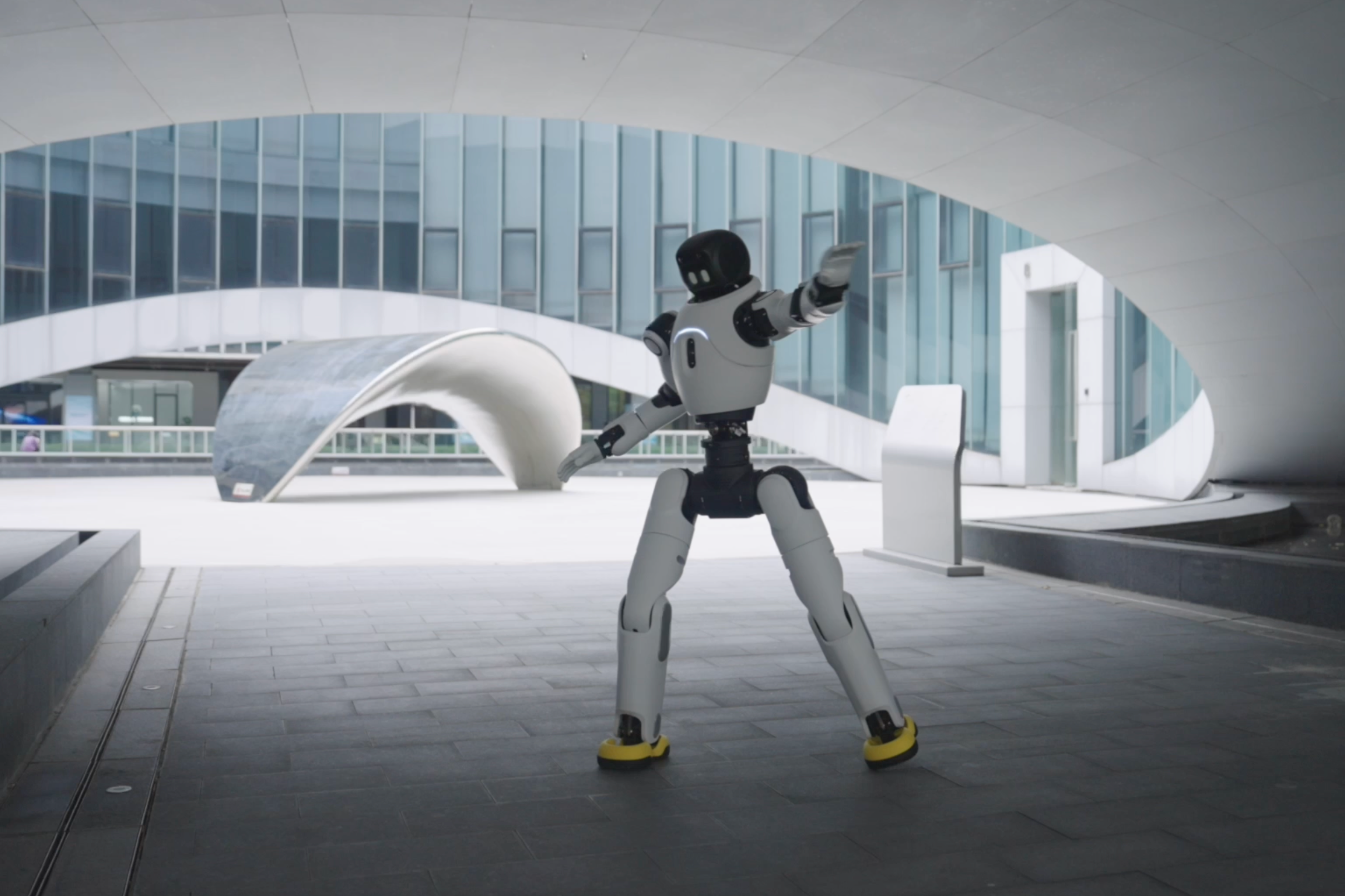 jinnianhui今年会「灵创」平台来了！0 代码、0 门槛，人人都是机器人训练大师